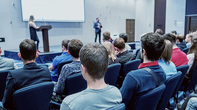 講演者：三菱電機(株) 放電システム部