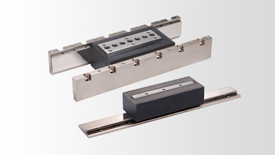 リニアサーボモータ